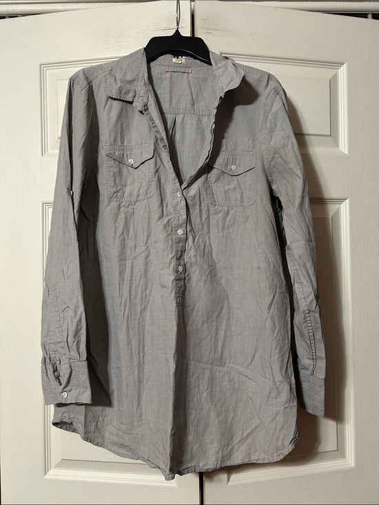 J. Crew Tops - J Crew -LG- Light Gray - Women’s Lightweight Cotton 3-Button Shirt